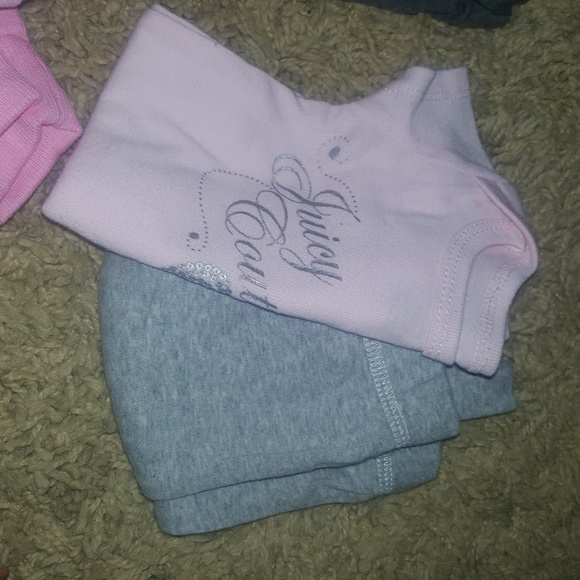 Clothes - Picture 4 of 8